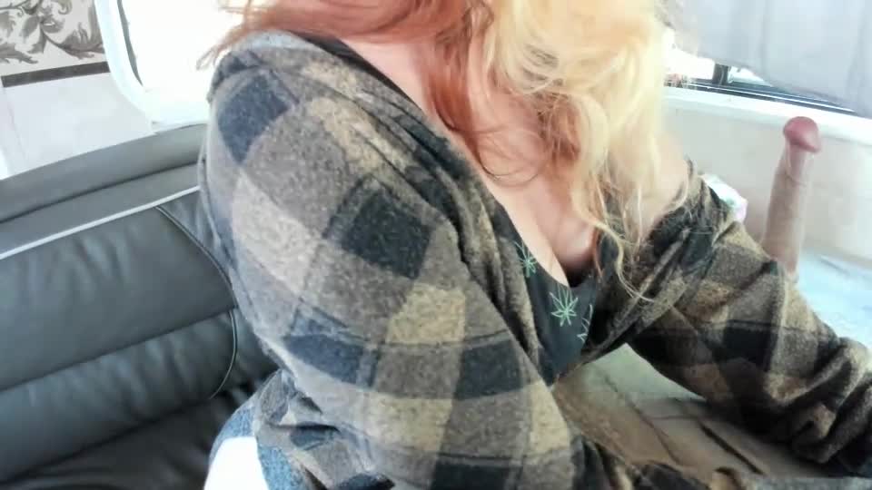 baybee_texas - Stripchat webcam show • Friday, September 19, 2025 #Flashing #White #Deepthroat