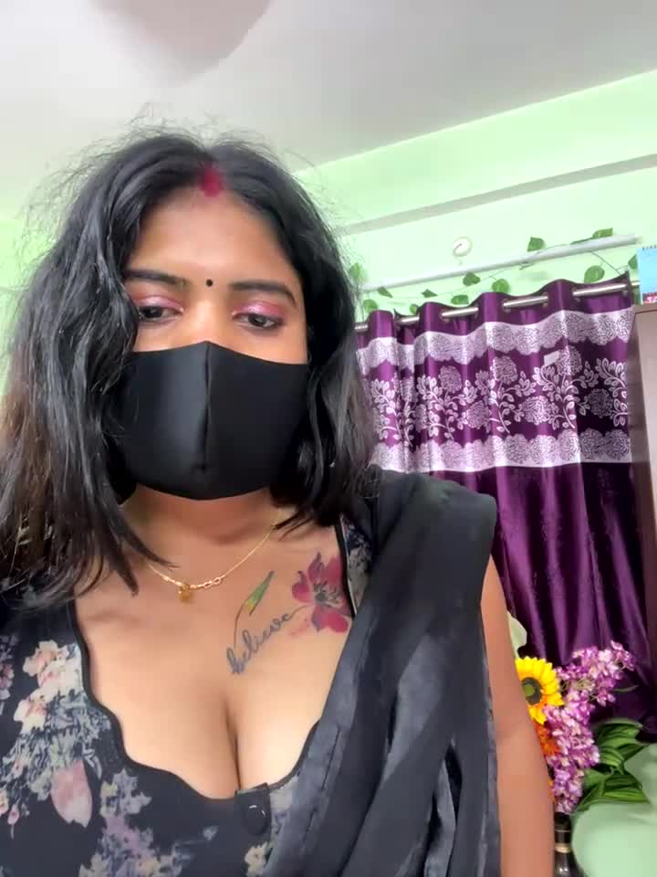 V-Hot-Sweti