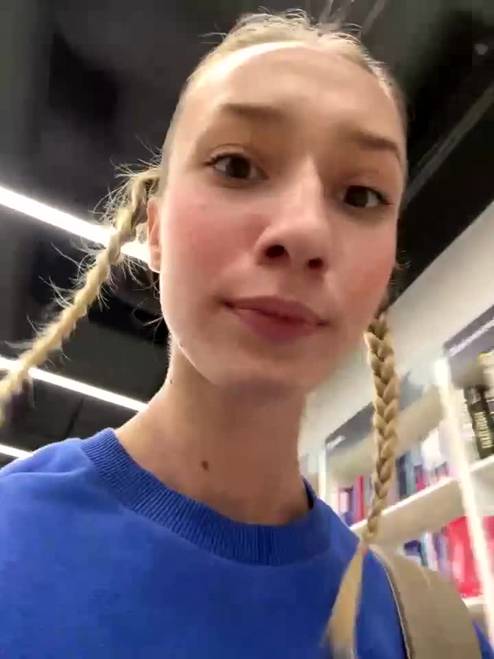 Lia__Love